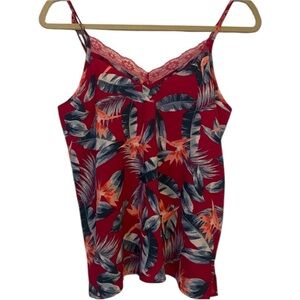 Women’s size small pink rose camo tank top with lace